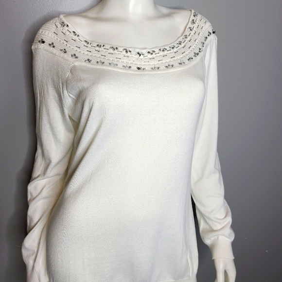 White Sweater Brand New With Tags sz XL - Picture 7 of 11